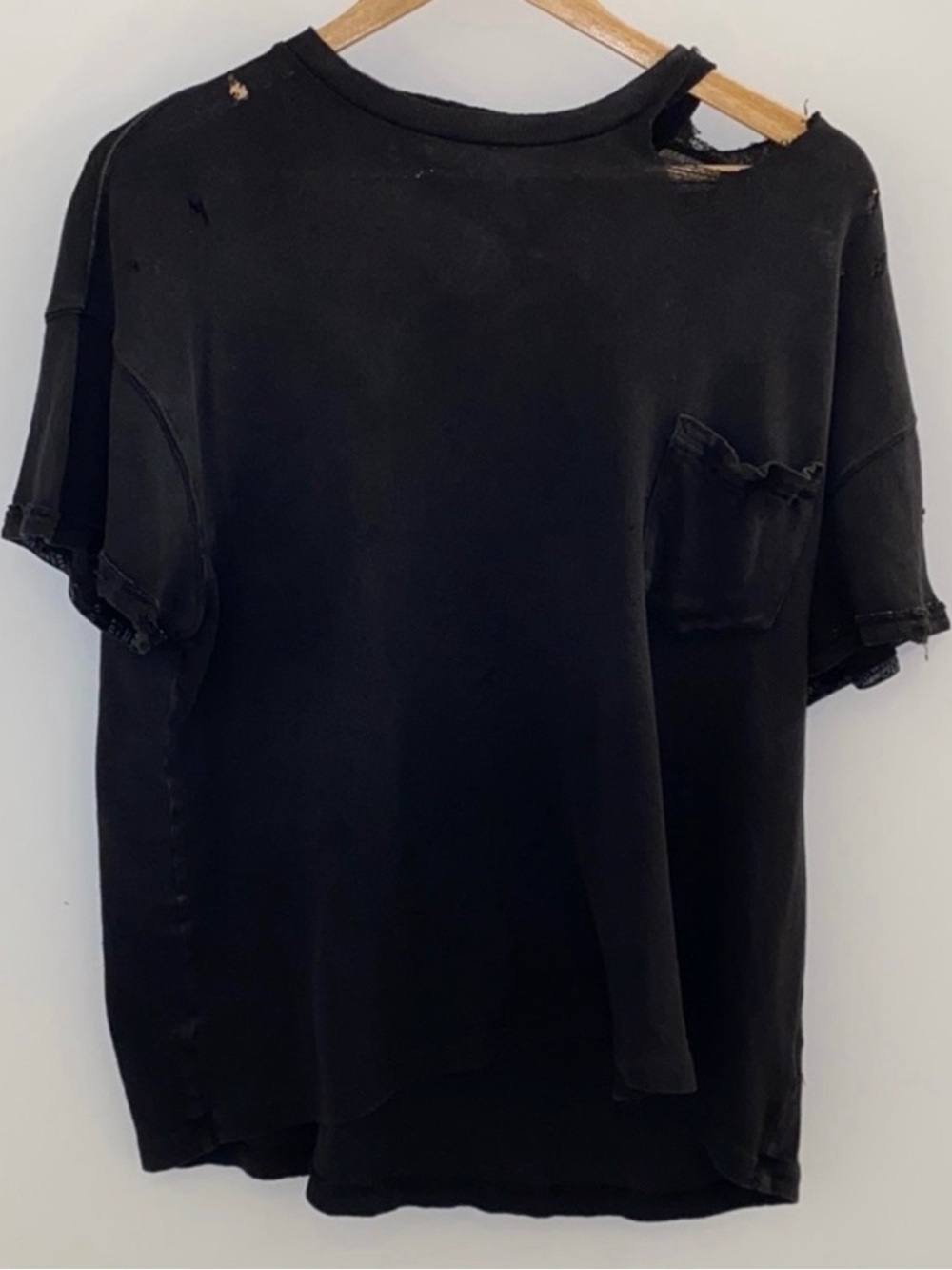 Women’s Free People We the free black distressed shirt size extra small